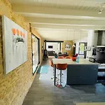 别墅 Propriete*piscine*sarlat 萨尔拉拉卡内达